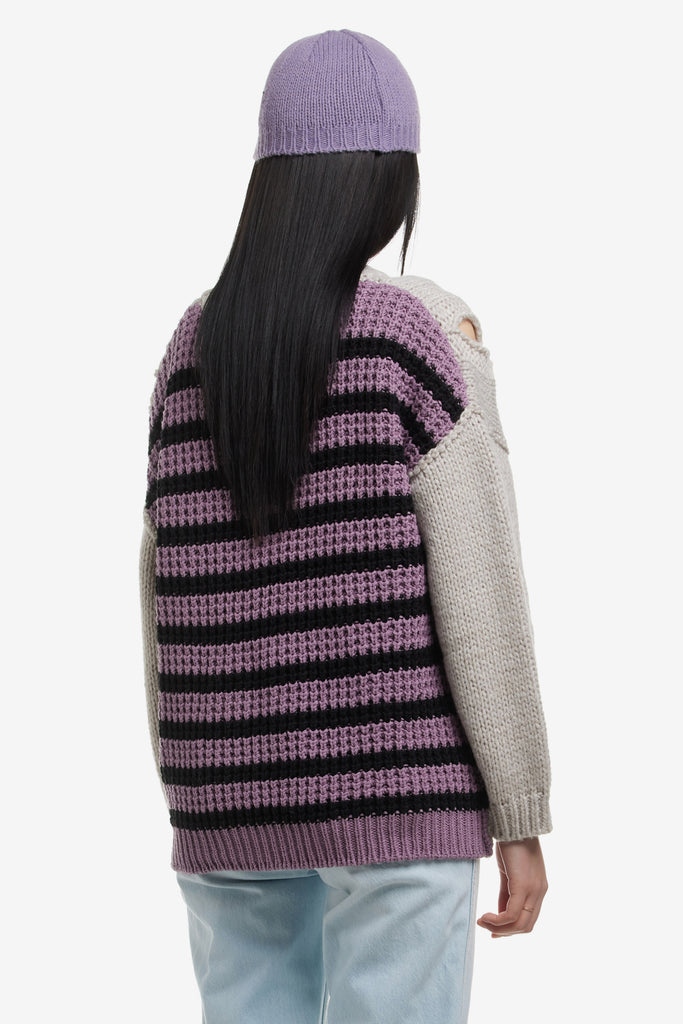 BACK STRIPE CUT OUT KNIT SWEATER - WORKSOUT Worldwide